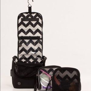 ISO!!! Lululemon sink shower travel kit